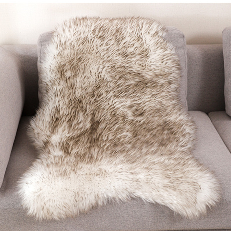 Soft Fur Artificial Sheepskin  - Outdoor Furniture No Cushions 评论和价格